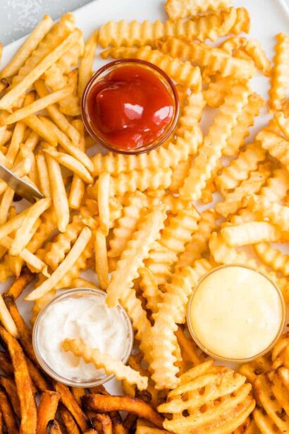 Pommes de terre frites surgelées à la friteuse à air