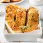 Pain à l’ail cuit à l’Air Fryer