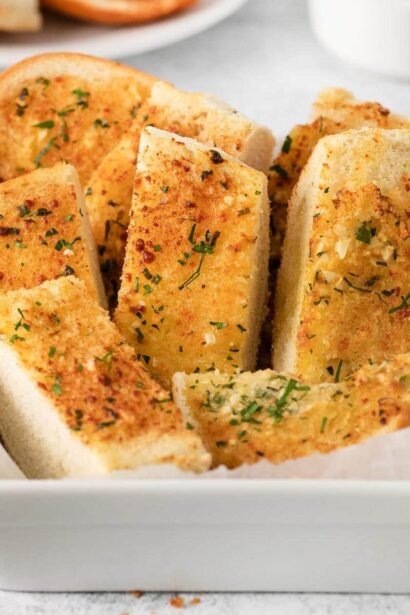 Pain à l’ail cuit à l’Air Fryer