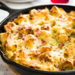 Casserole de petit-déjeuner au jambon et fromage