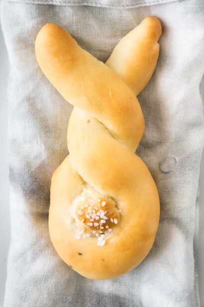 Petits Roulés de Pâques Maison en Forme de Lapin