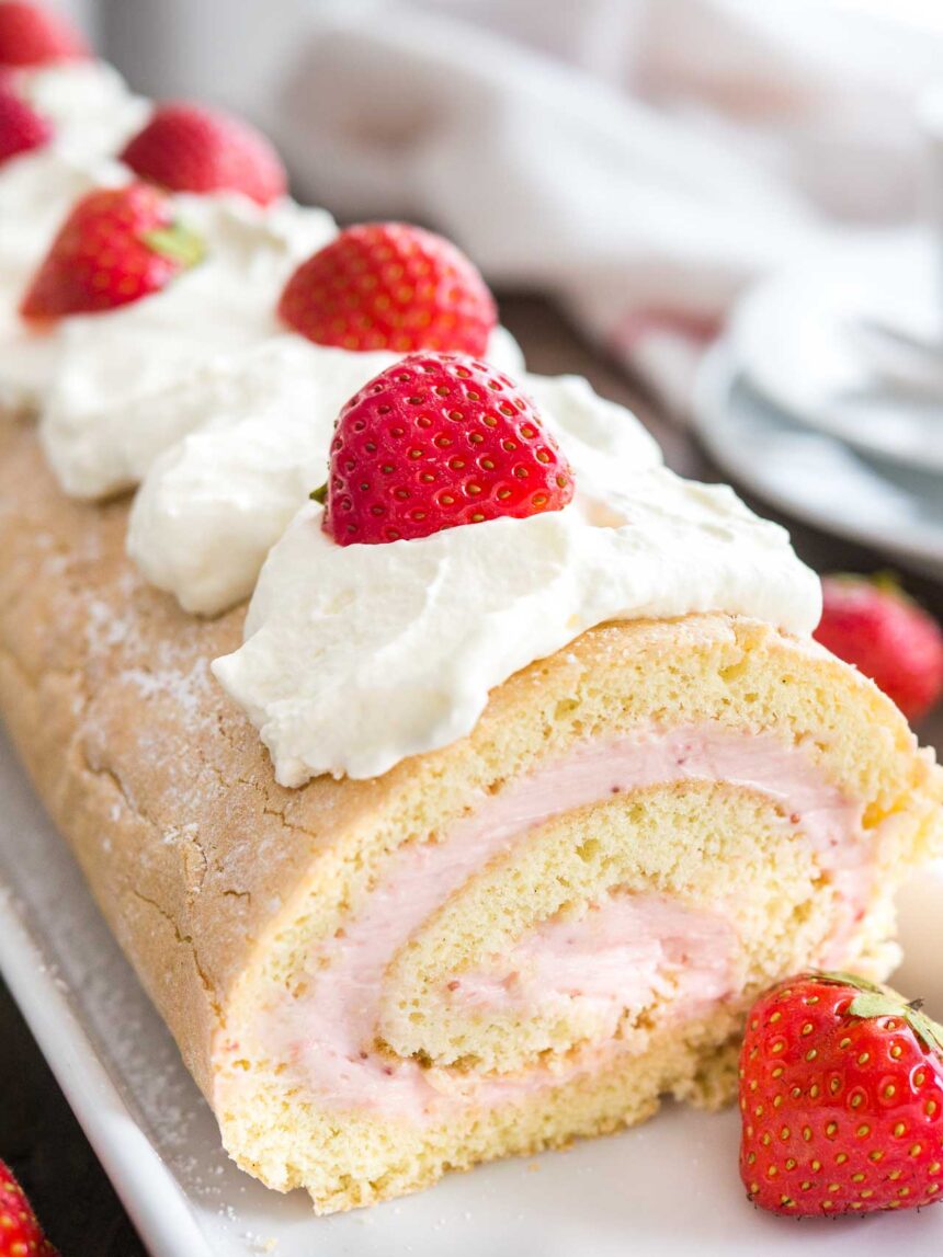 Gâteau roulé aux fraises