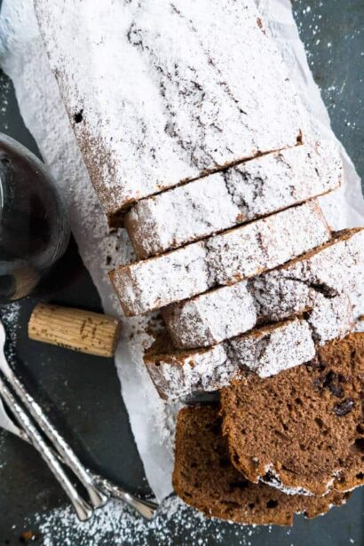 Gâteau au chocolat noir et au vin rouge