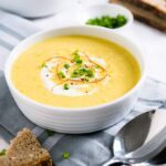 Soupe de maïs à la crème et au curry