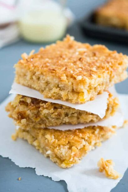 Carrés de noix de coco tropicaux